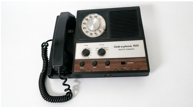 Одна из первых моделей Code-a-Phone.